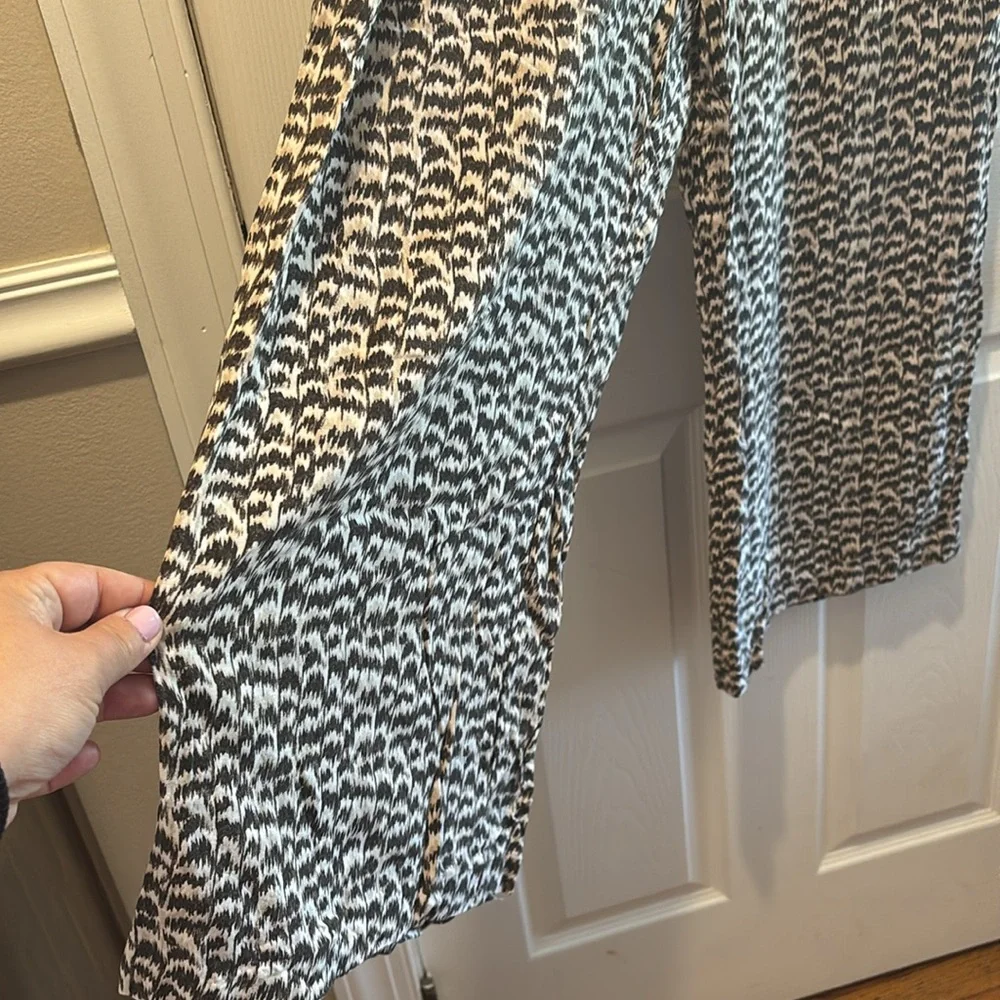 H&M WIDE LEGGED CROPPED PANTS
